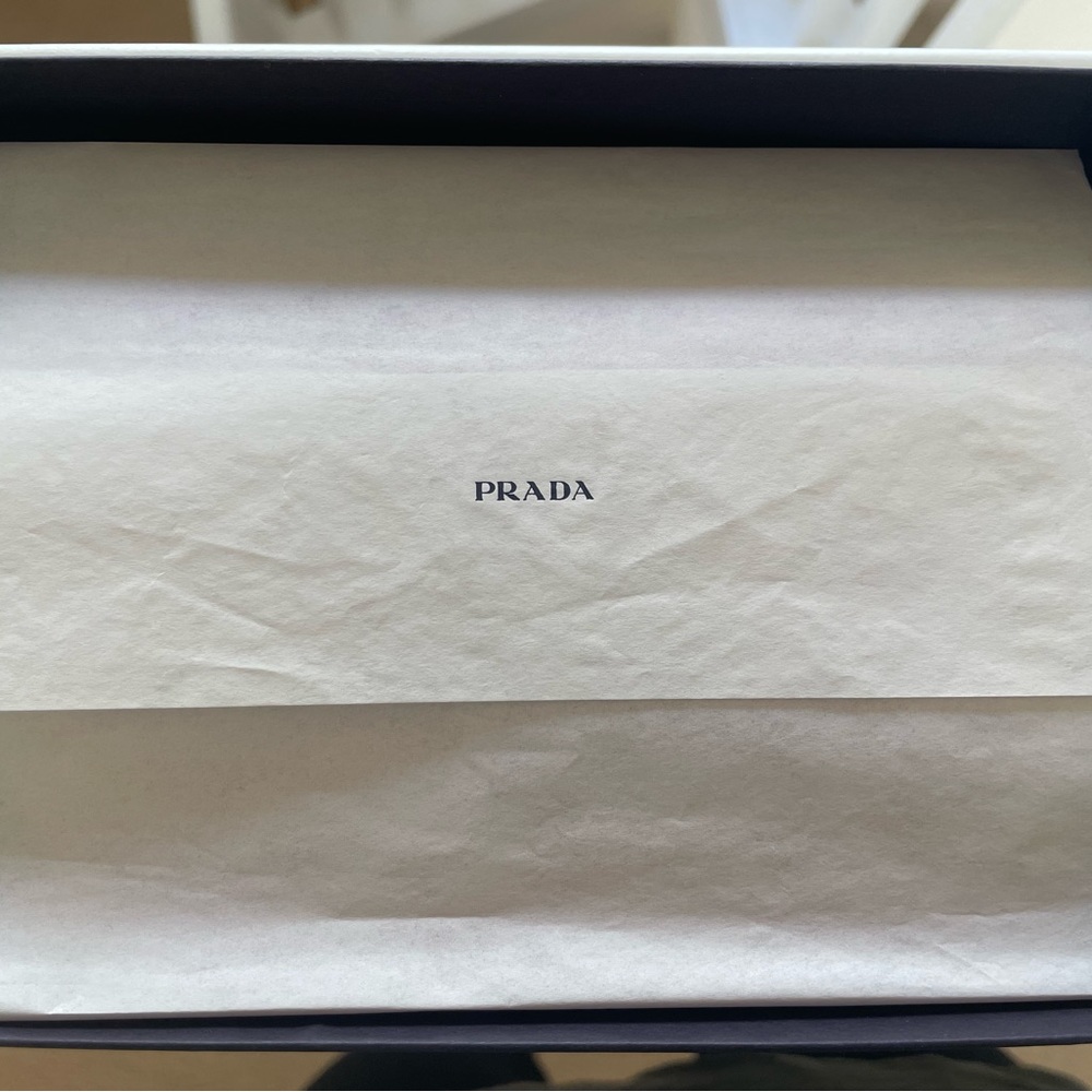 Prada pink wallet - Picture 4 of 7